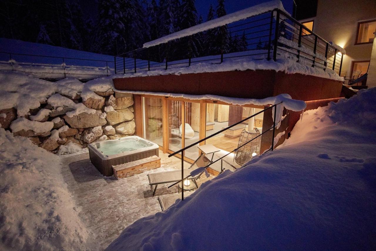 Natura Boutique Chalet Wellness Spa Dobbiaco Exterior foto
